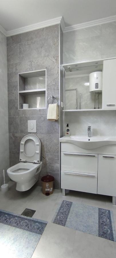 One Bedroom Apartment Gogo With Private Parking Neum Bagian luar foto